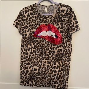 Never Worn! Cheetah print tshirt with sequin lips